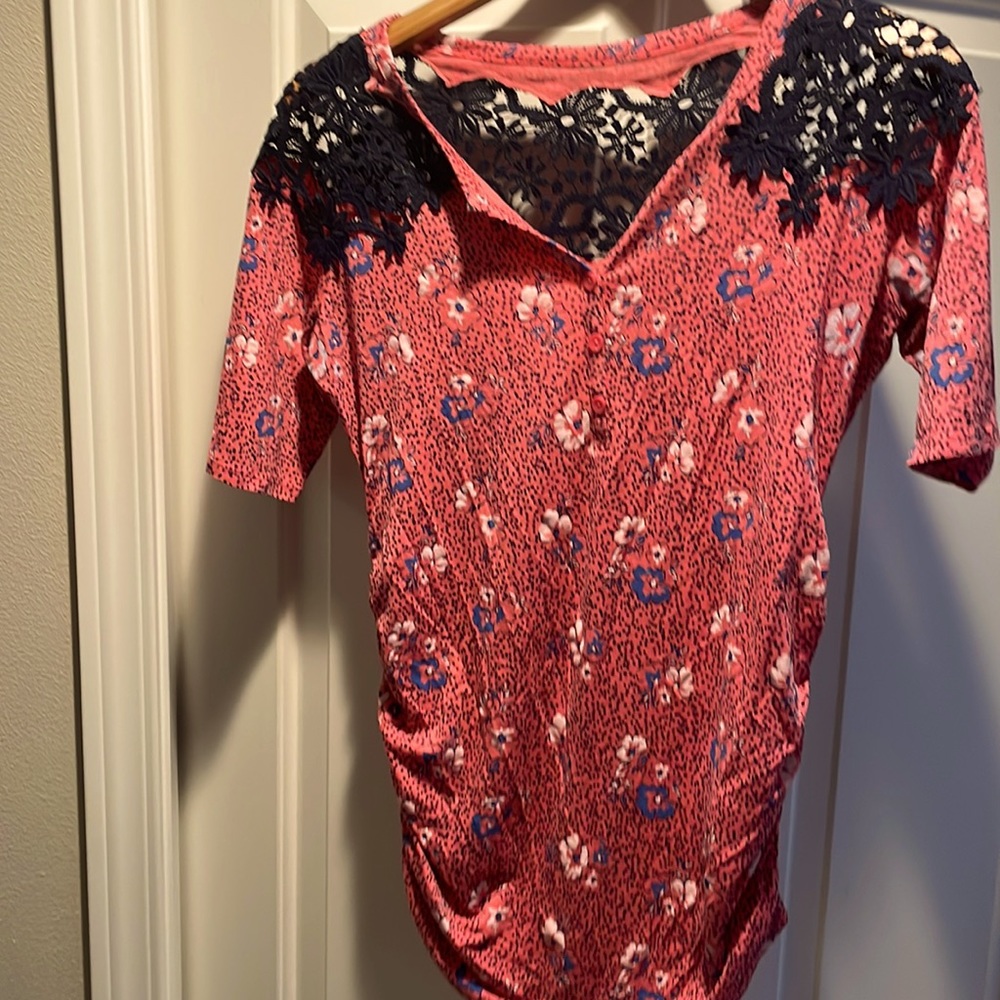 Maternity shirt